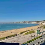 Seaside Splendor - Chic 2 Bedroom