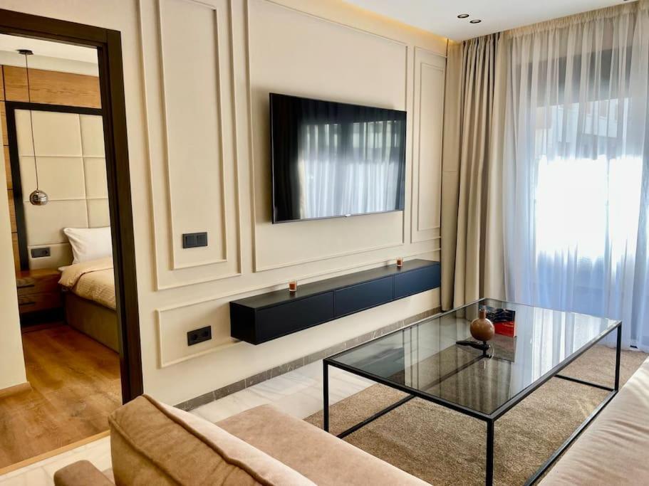 Seaside Splendor - Chic 2 Bedroom Apartment Tangier