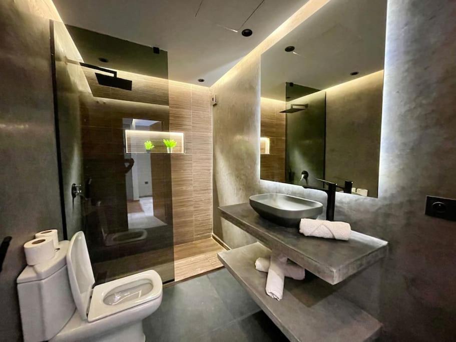 Seaside Splendor - Chic 2 Bedroom * Tangier
