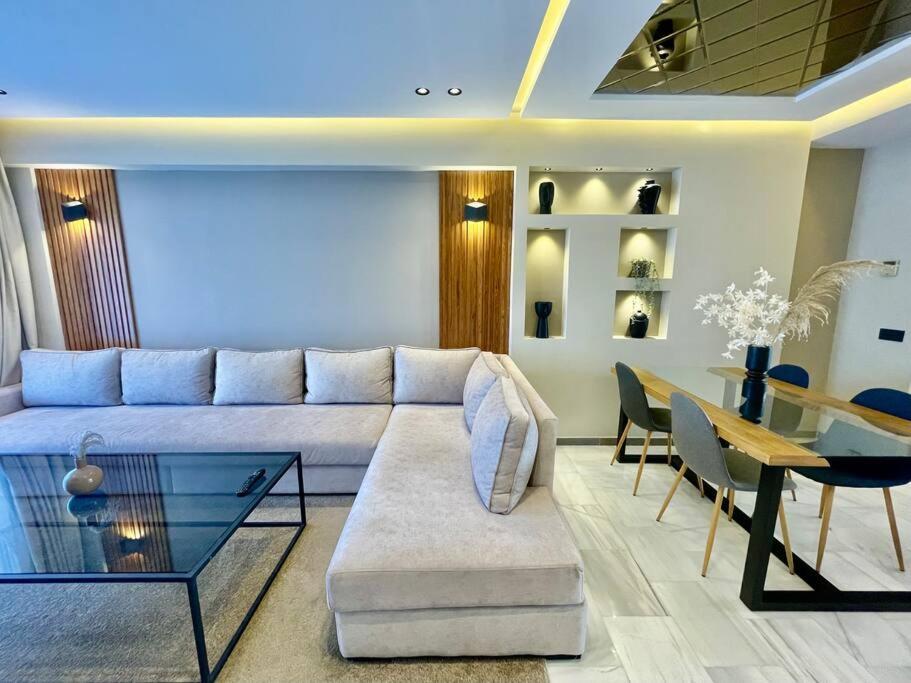 Seaside Splendor - Chic 2 Bedroom * Tangier